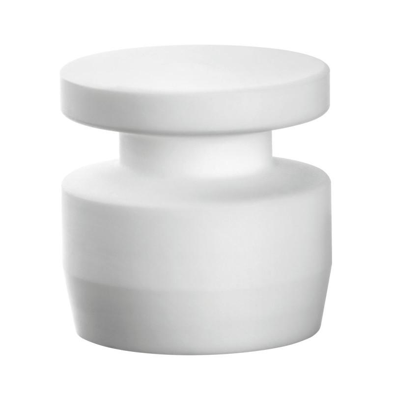 Sealing plug