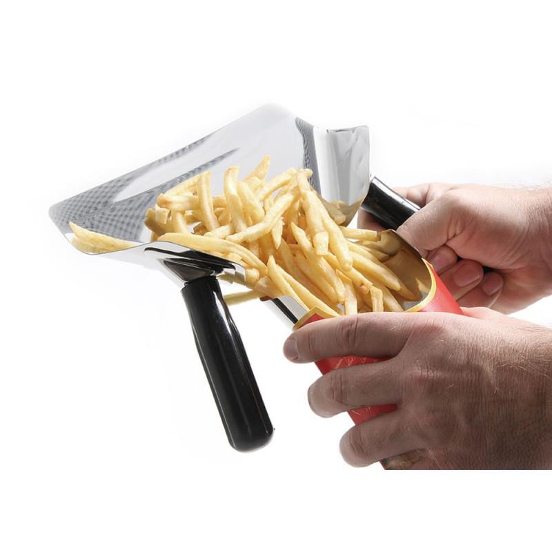 French fries and nachos funnel scoop